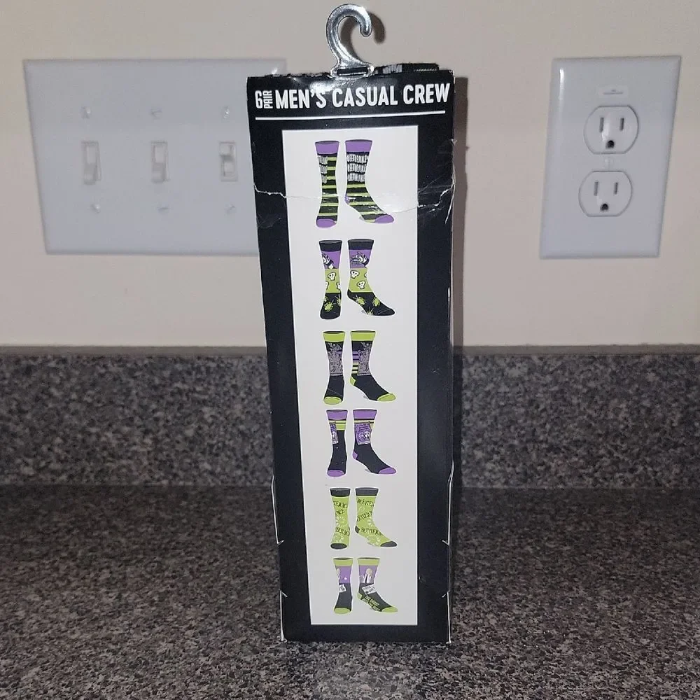Beetlejuice 6 Pair Pack Casual Crew Socks Bioworld Warner Bros New